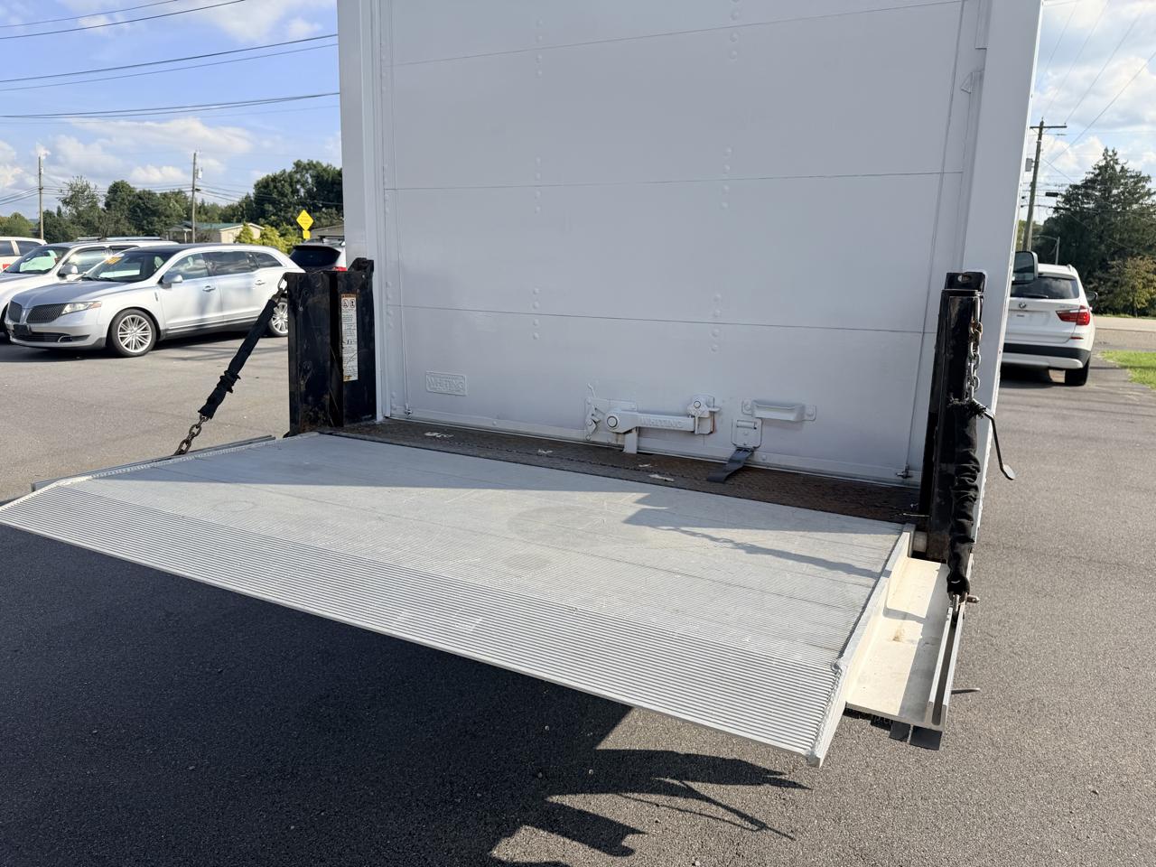 Chevrolet Express Commercial Cutaway 3500 Van 139" 2021