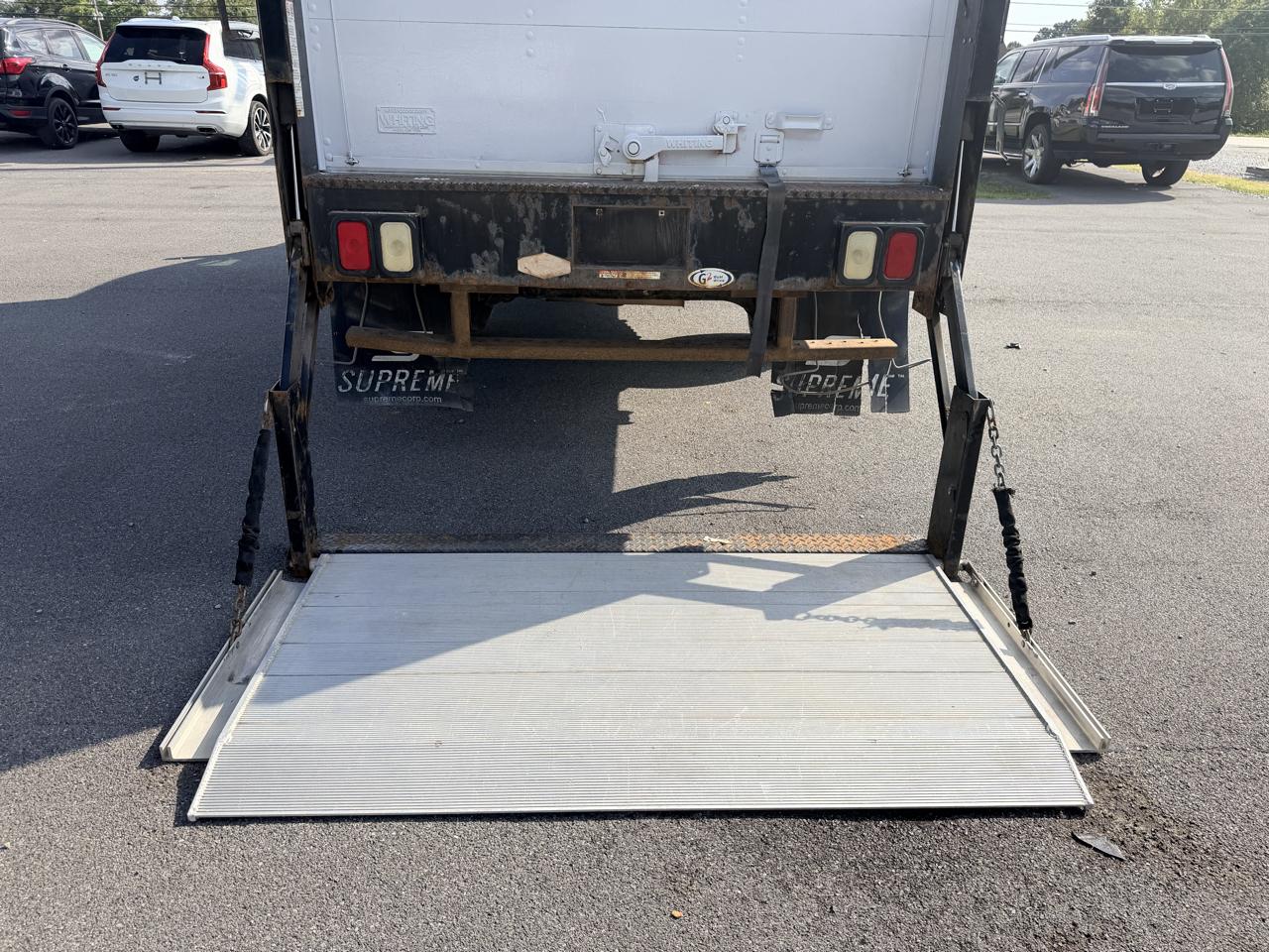 Chevrolet Express Commercial Cutaway 3500 Van 139" 2021
