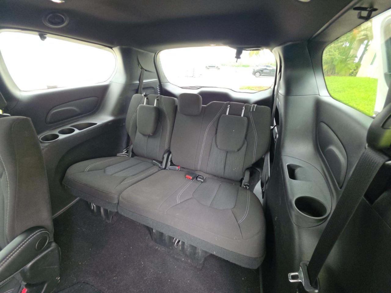 Chrysler Pacifica Touring FWD 2023