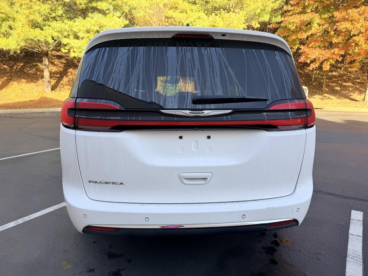 Chrysler Pacifica Touring FWD 2023