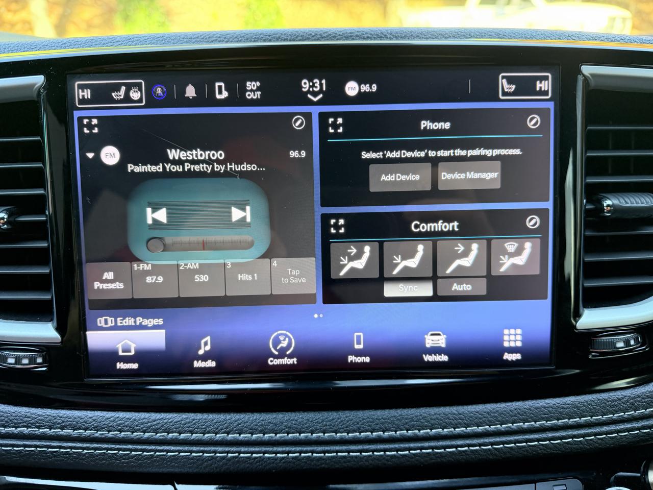 Chrysler Pacifica Touring FWD 2023