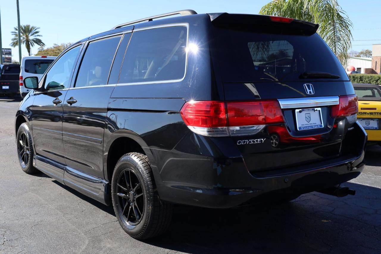 Honda Odyssey 5dr Touring w/PAX 2008