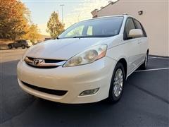 2008 Toyota Sienna 