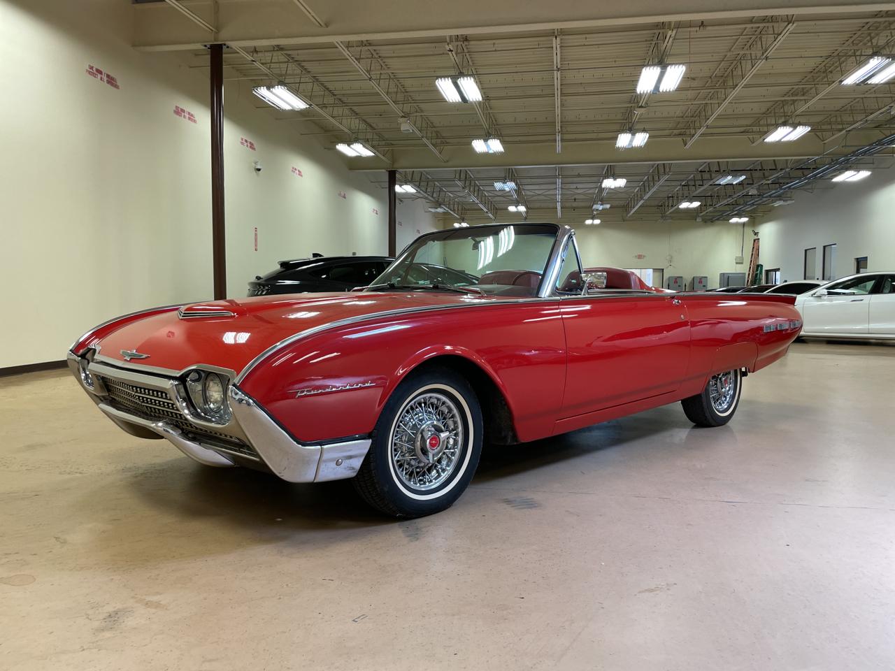 1962 Ford Thunderbird 