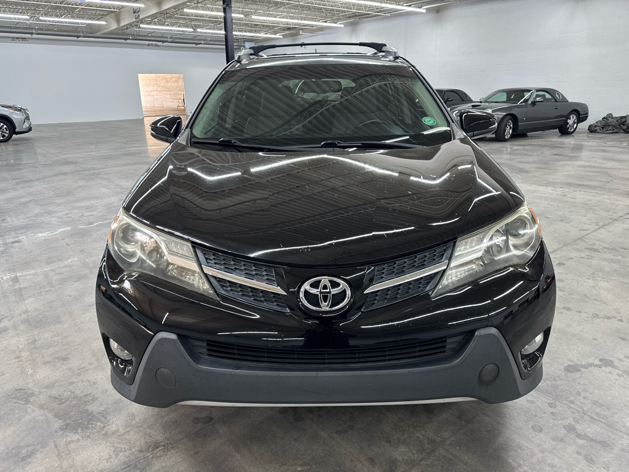 2014 Toyota RAV4 Limited photo 3