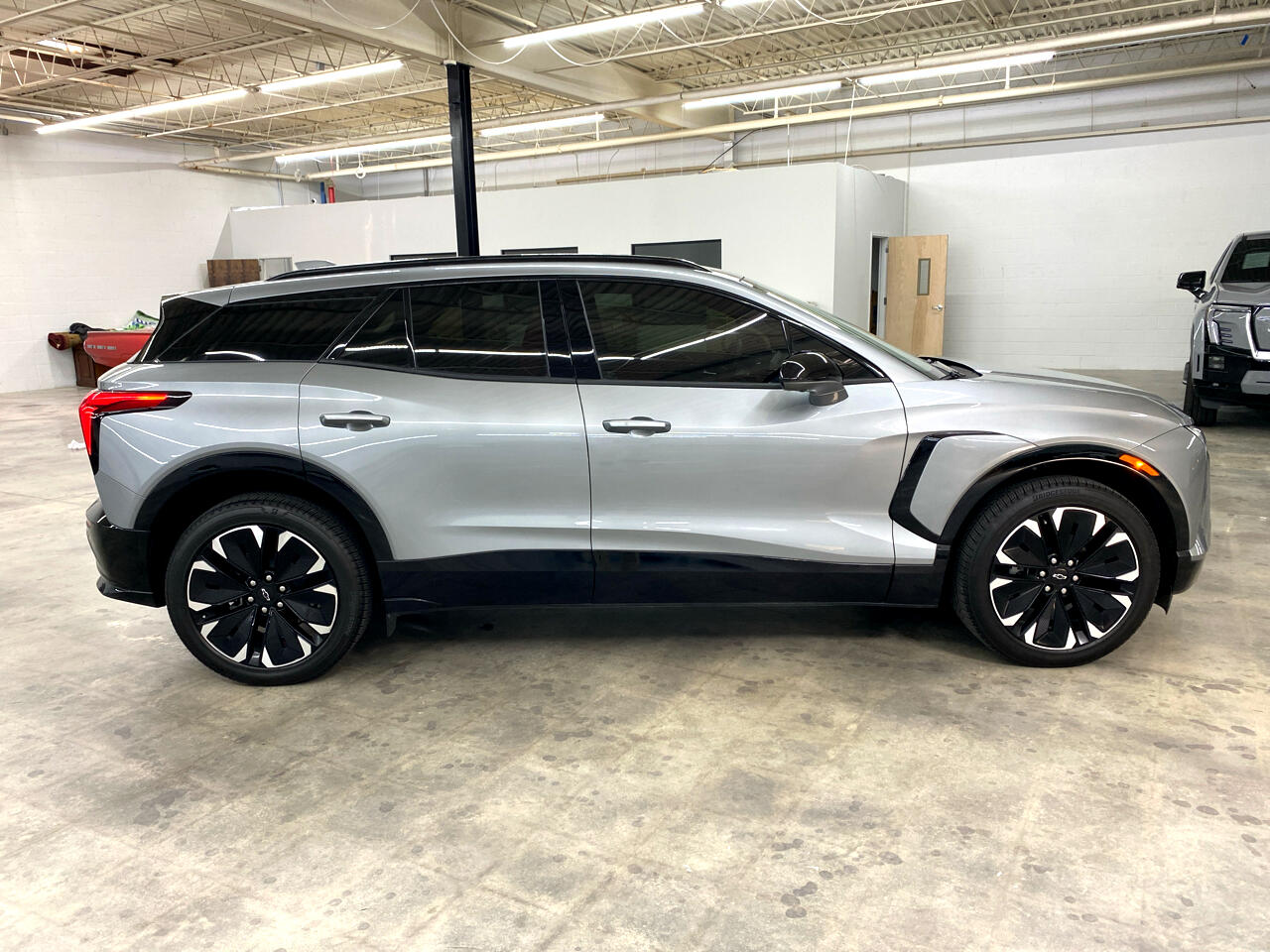 Chevrolet Blazer EV eAWD 4dr RS w/1RS 2024 Chevrolet Blazer EV eAWD 4dr RS w/1RS 2024