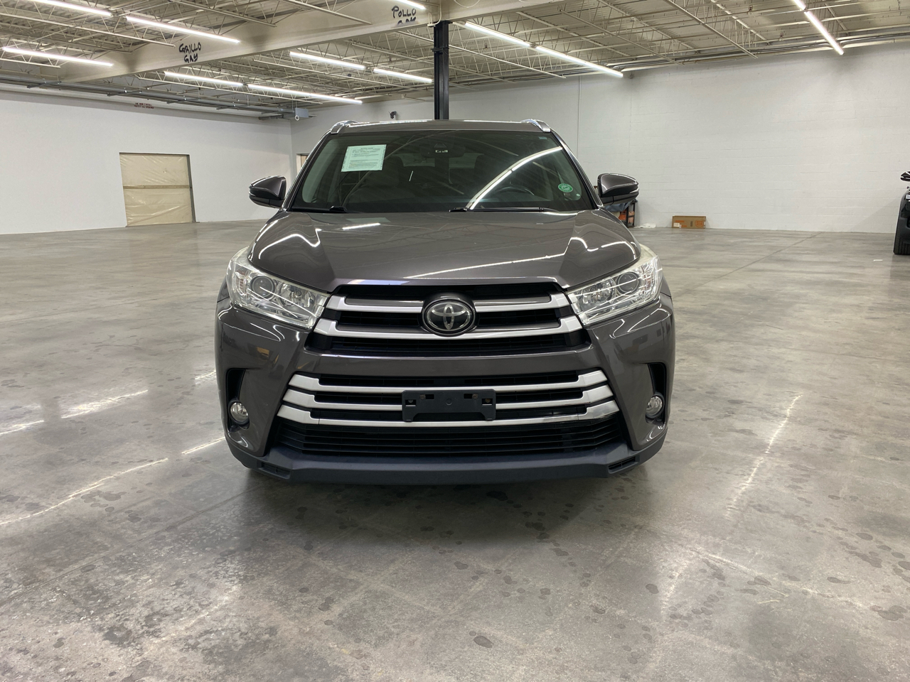 Toyota Highlander XLE V6 AWD (Natl) 2017