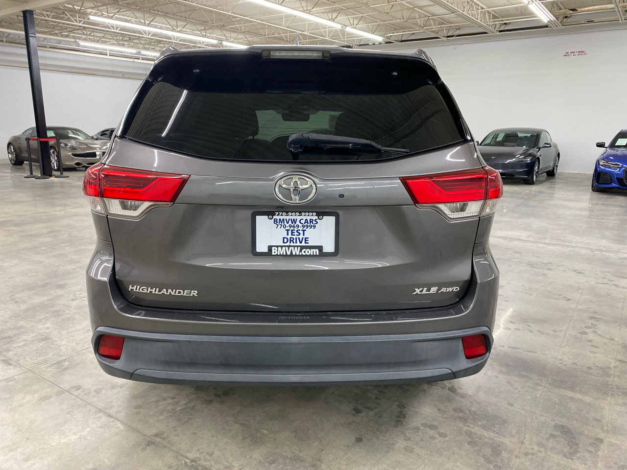 Toyota Highlander XLE V6 AWD (Natl) 2017