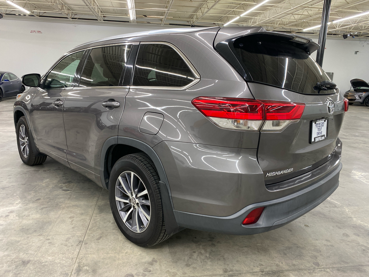 Toyota Highlander XLE V6 AWD (Natl) 2017