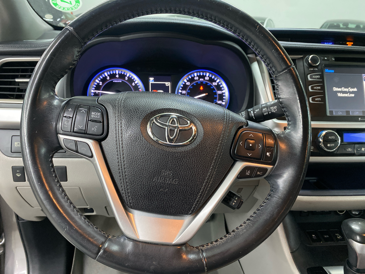 Toyota Highlander XLE V6 AWD (Natl) 2017