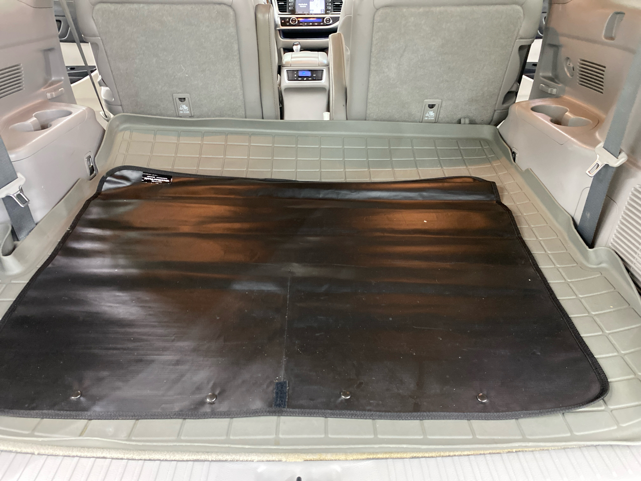 Toyota Highlander XLE V6 AWD (Natl) 2017