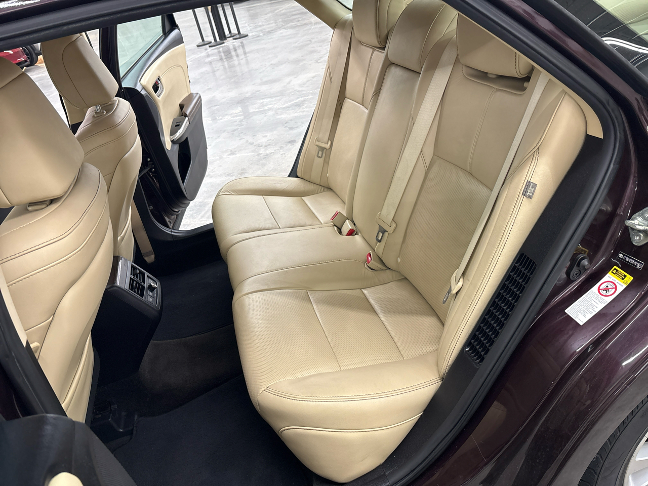 Toyota Avalon Hybrid 4dr Sdn XLE Touring (Natl) 2014