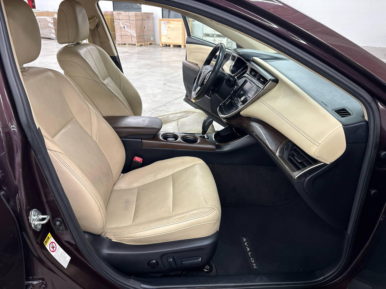 Toyota Avalon Hybrid 4dr Sdn XLE Touring (Natl) 2014