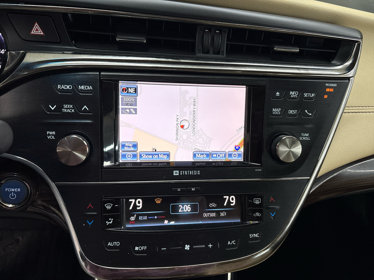 Toyota Avalon Hybrid 4dr Sdn XLE Touring (Natl) 2014