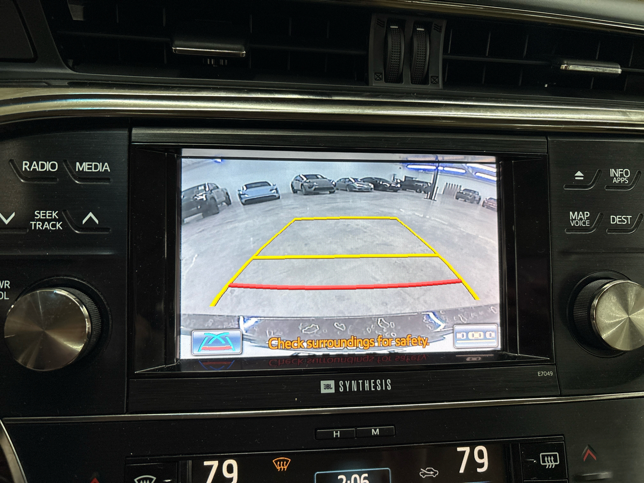 Toyota Avalon Hybrid 4dr Sdn XLE Touring (Natl) 2014