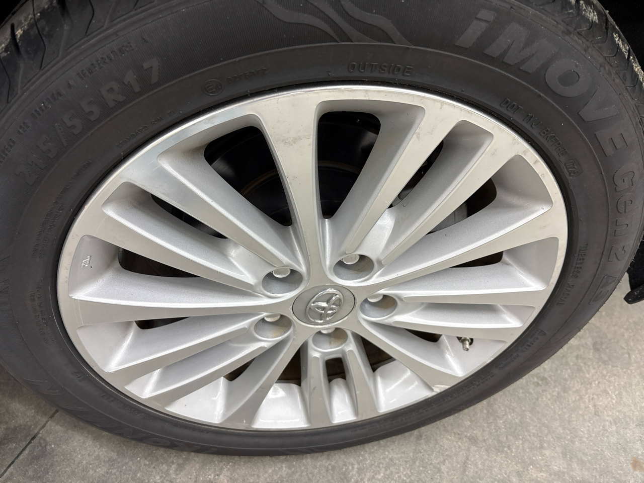 Toyota Avalon Hybrid 4dr Sdn XLE Touring (Natl) 2014