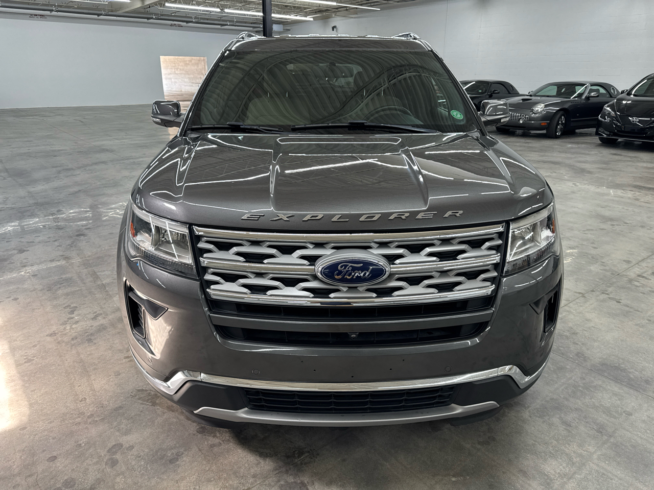 2018 Ford Explorer Limited photo 2