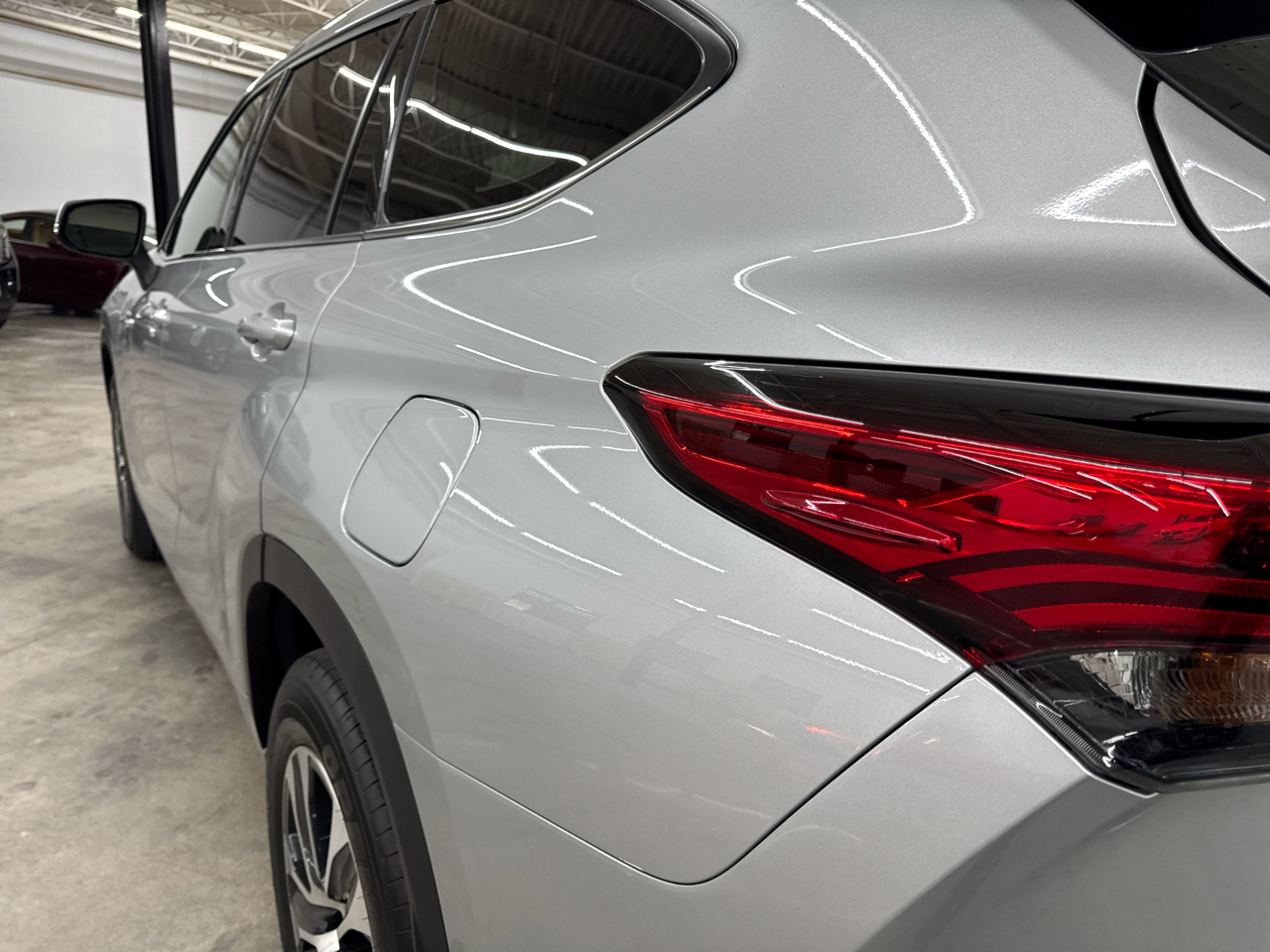 2021 Toyota Highlander Hybrid XLE photo 11
