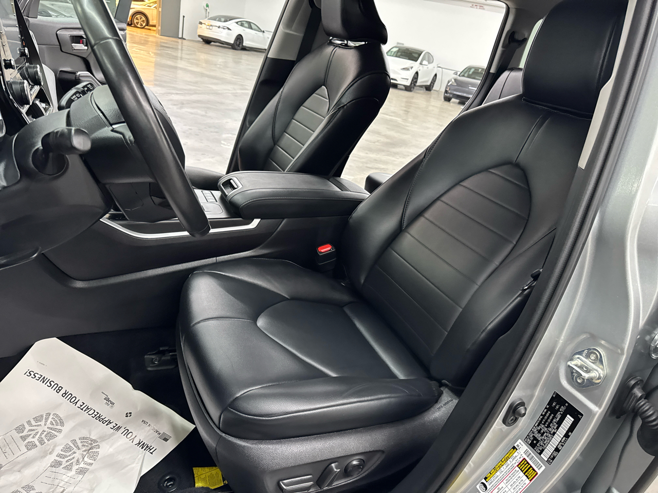 2021 Toyota Highlander Hybrid XLE photo 24
