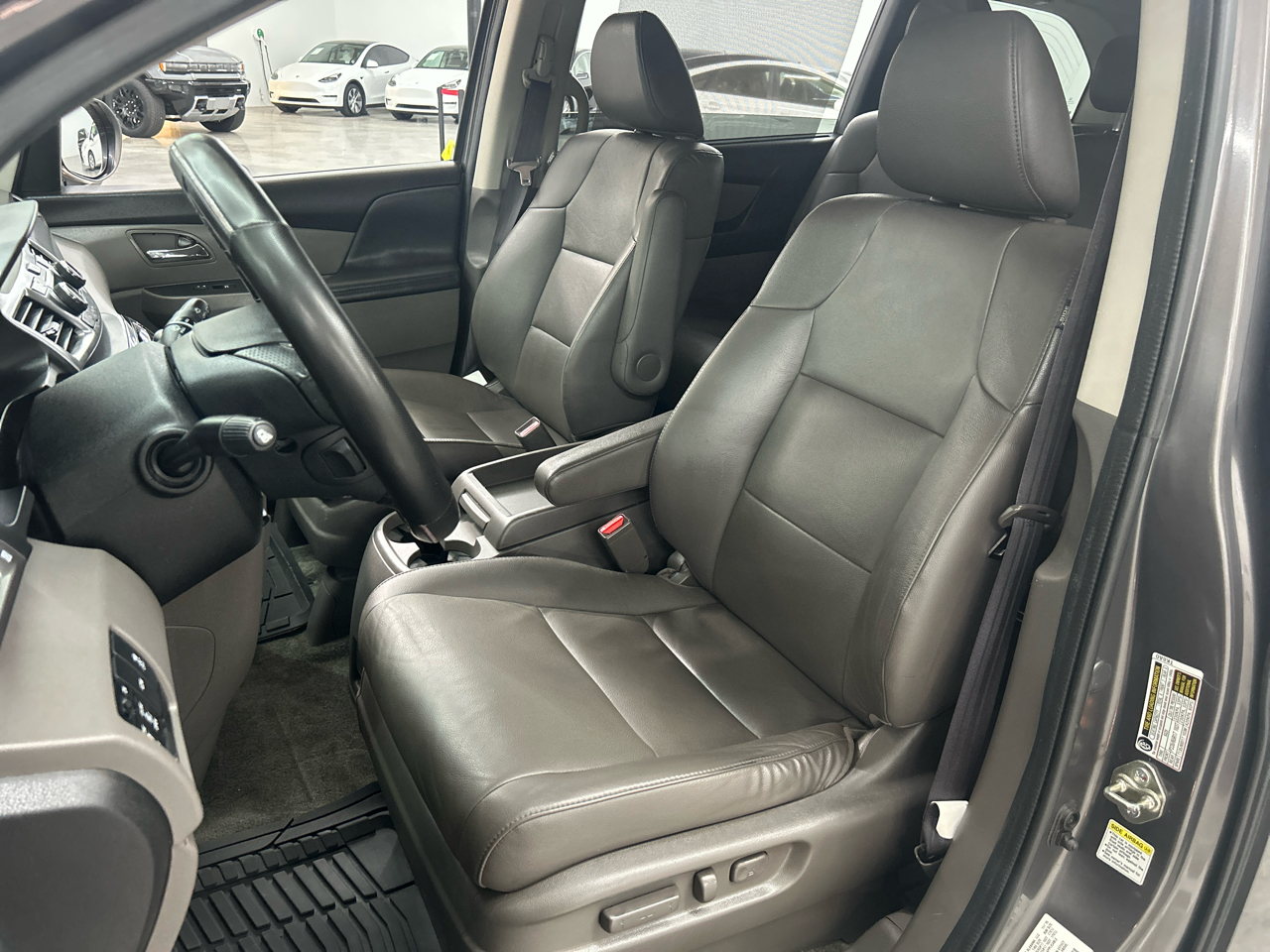 2016 Honda Odyssey EX-L photo 13