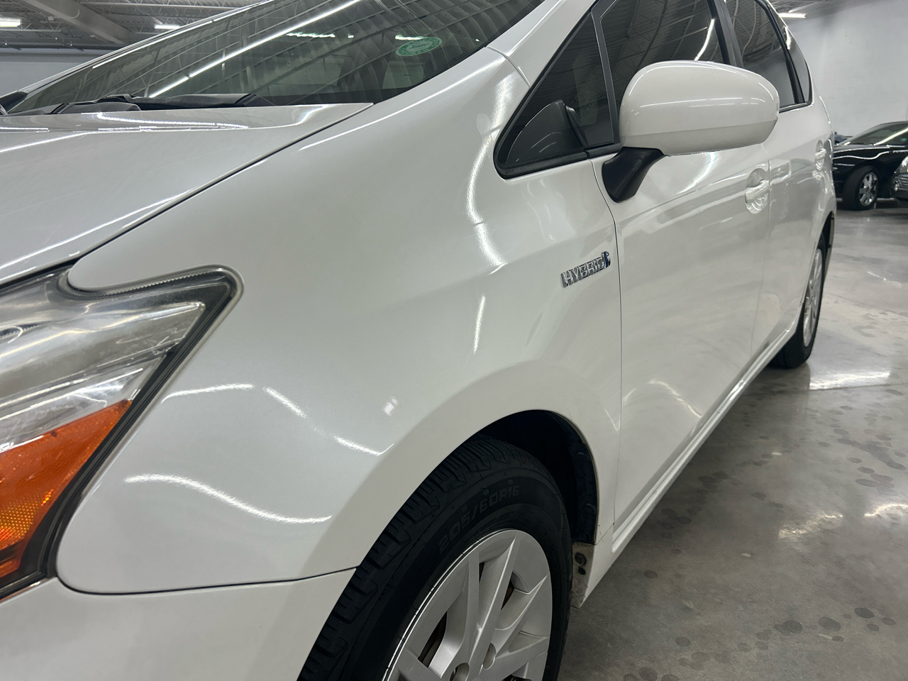 2015 Toyota Prius V Three photo 2