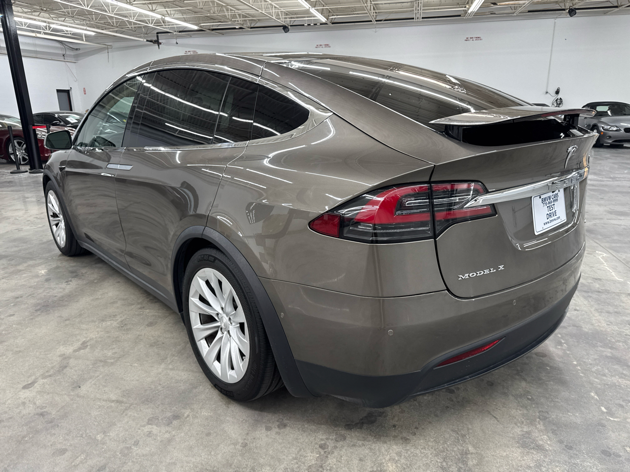 2016 Tesla Model X 90D photo 10
