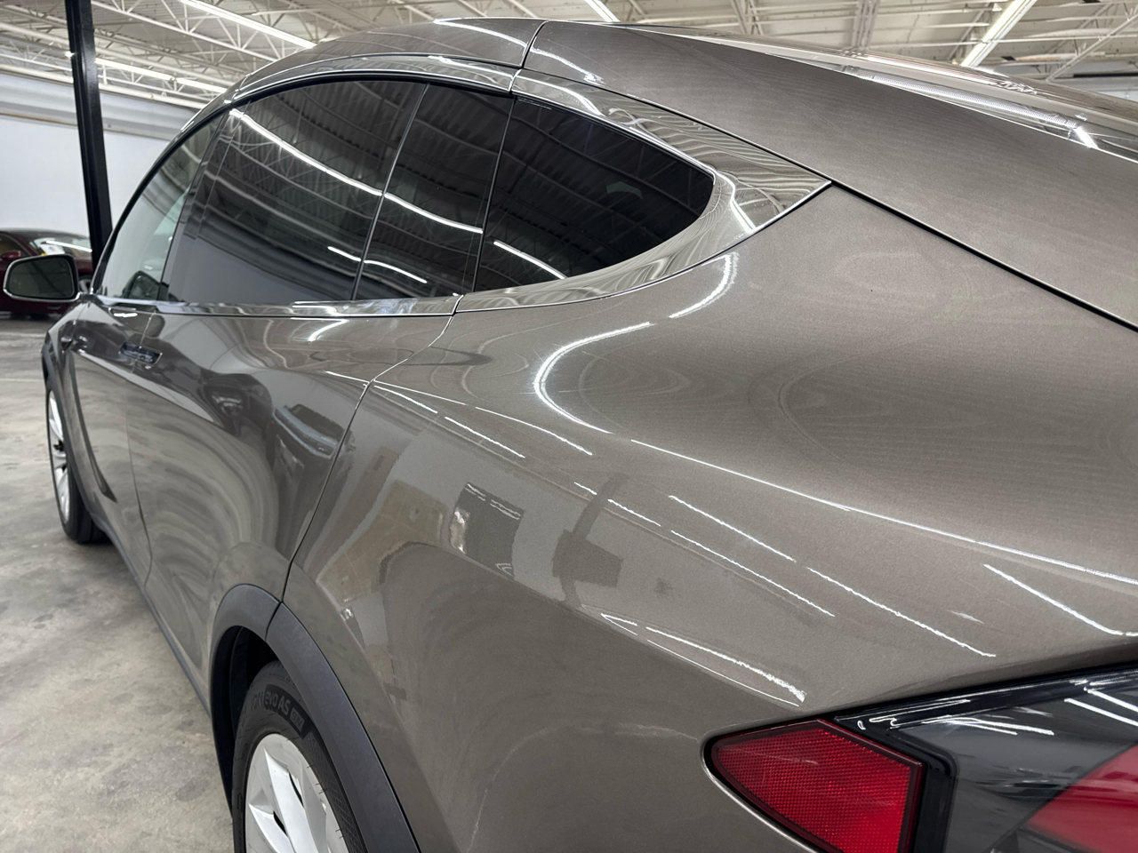 2016 Tesla Model X 90D photo 11
