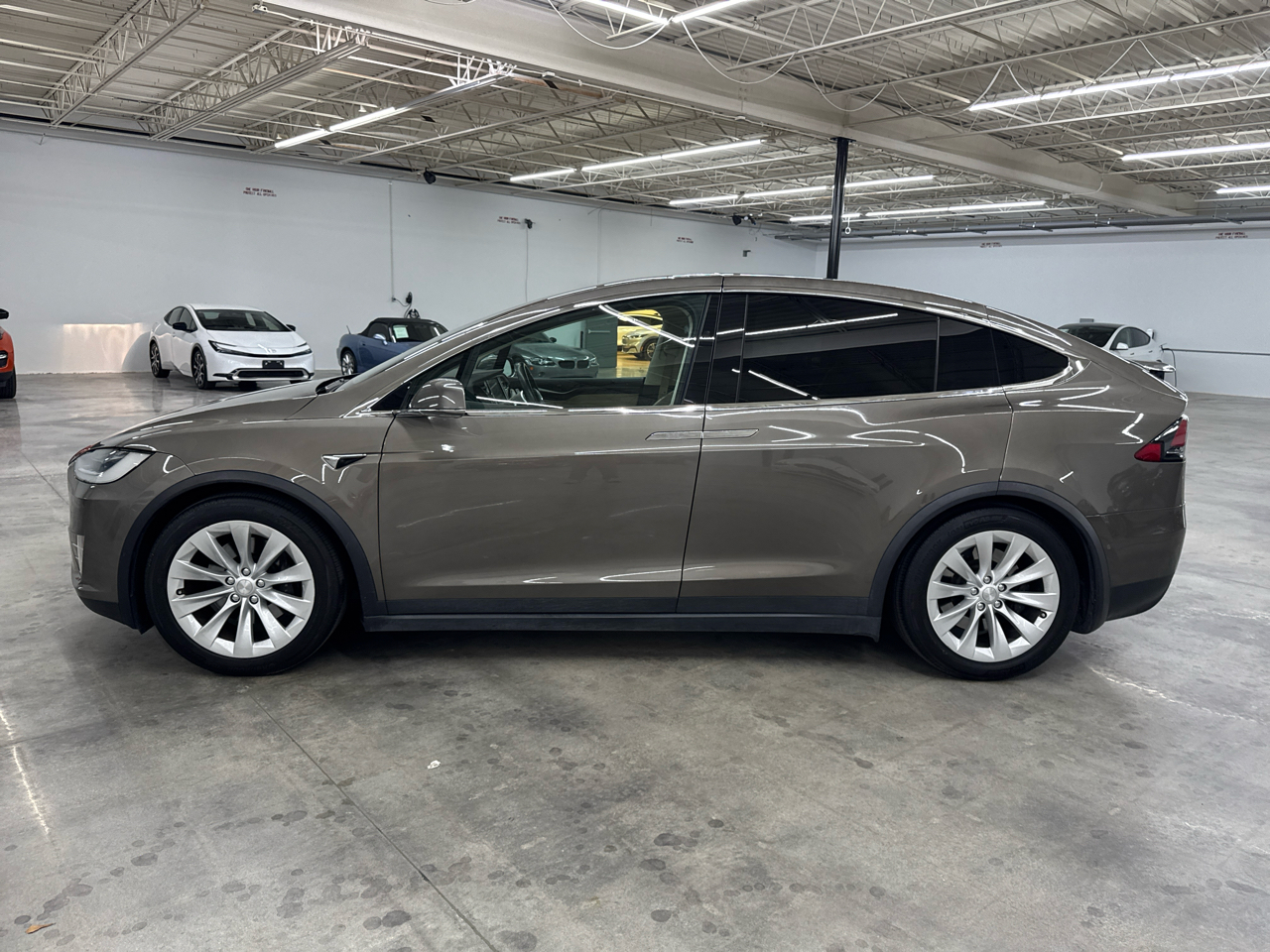 2016 Tesla Model X 90D photo 12