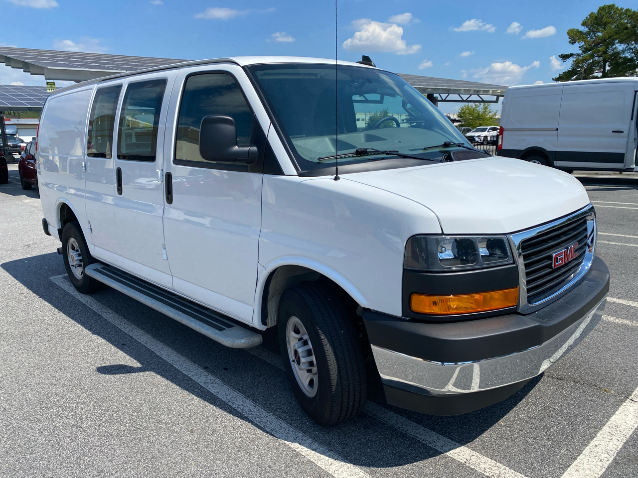 2023 Gmc Savana 2500 Cargo photo 2