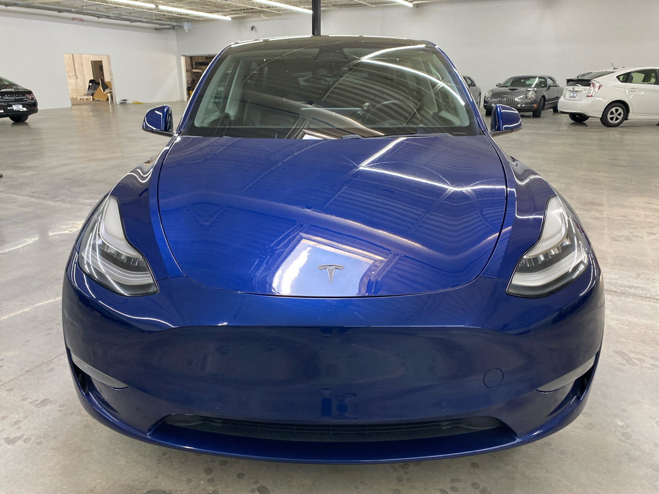 2020 Tesla Model Y Long Range photo 3