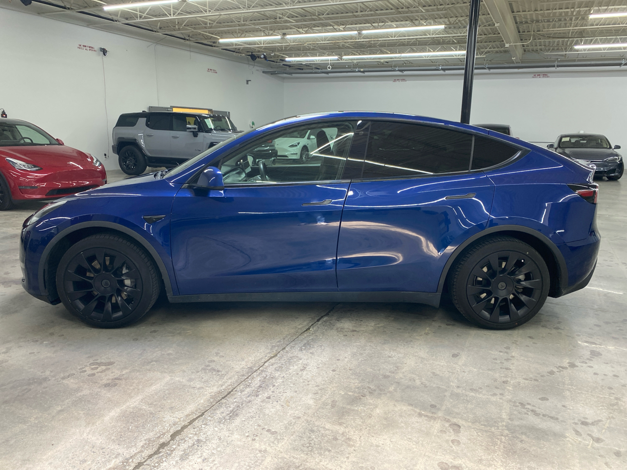 2020 Tesla Model Y Long Range photo 12