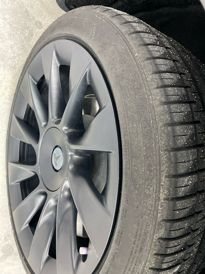 2020 Tesla Model Y Long Range photo 23