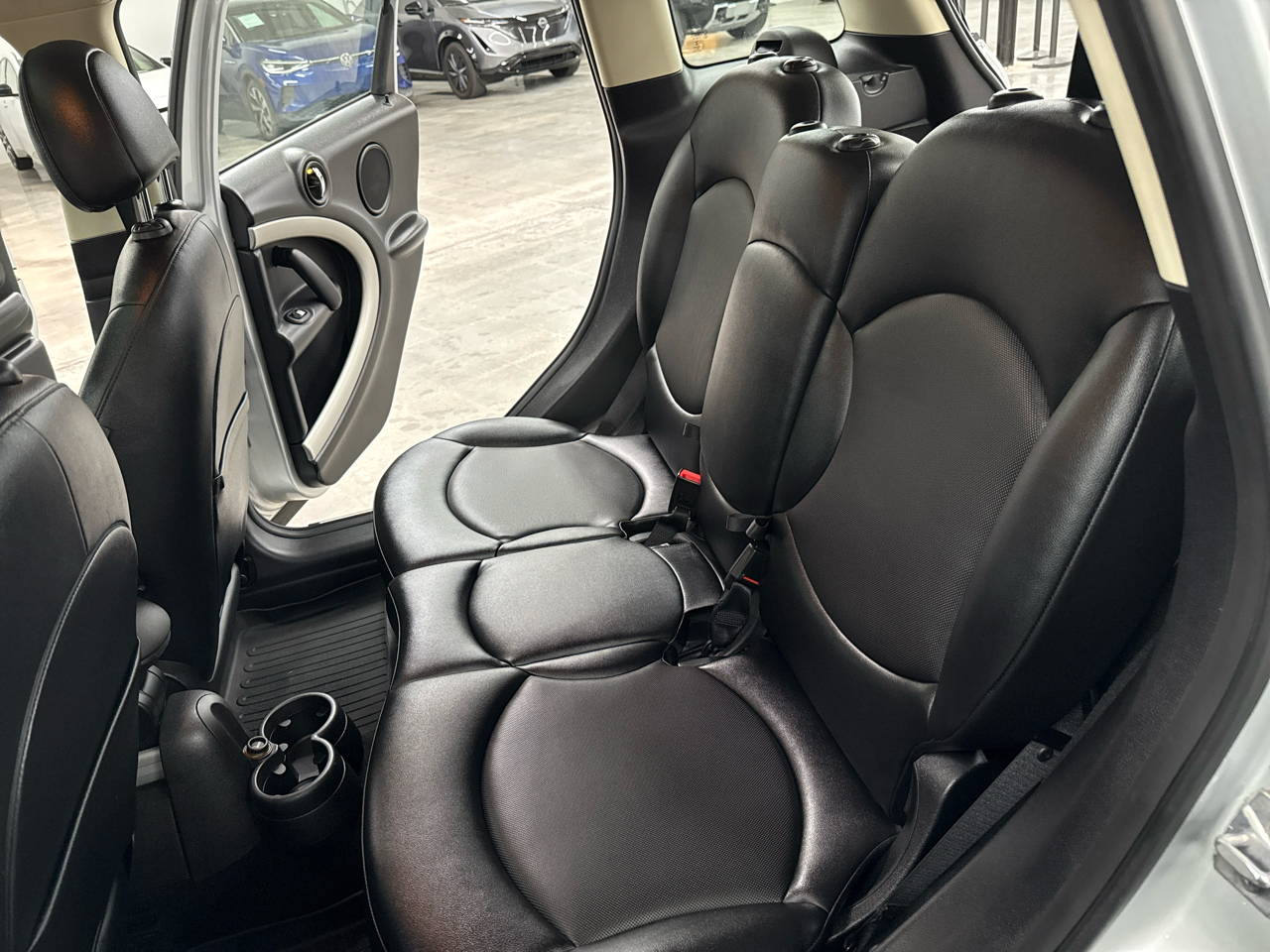 2016 Mini Countryman photo 12