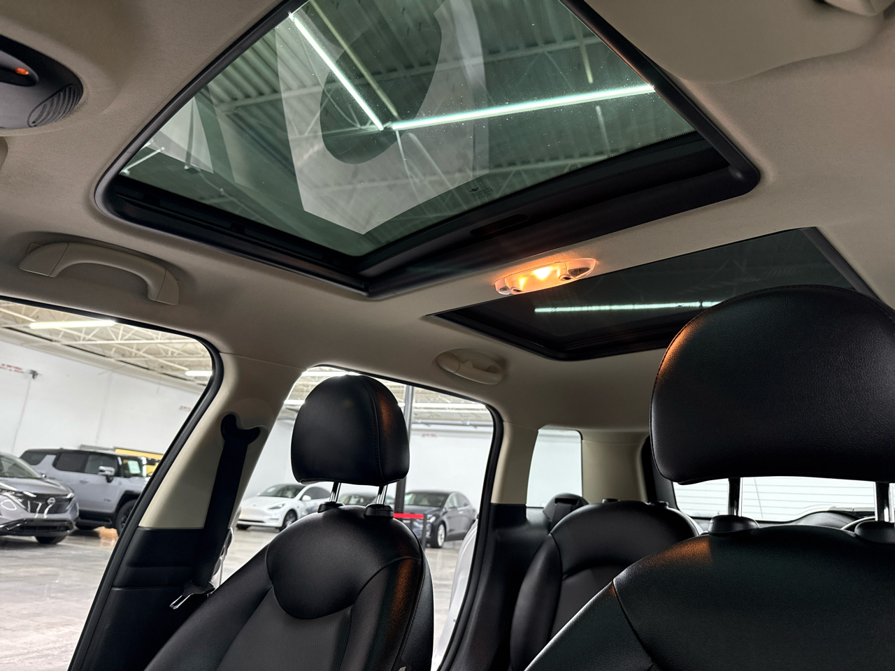 2016 Mini Countryman photo 14
