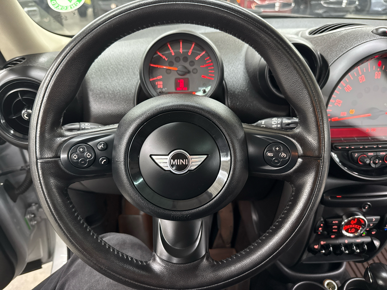 2016 Mini Countryman photo 15