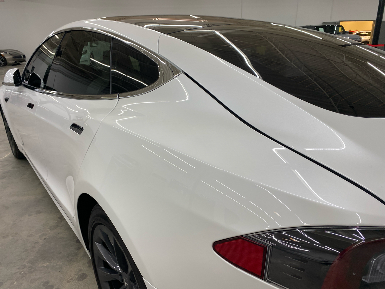 2019 Tesla Model S Long Range AWD photo 11