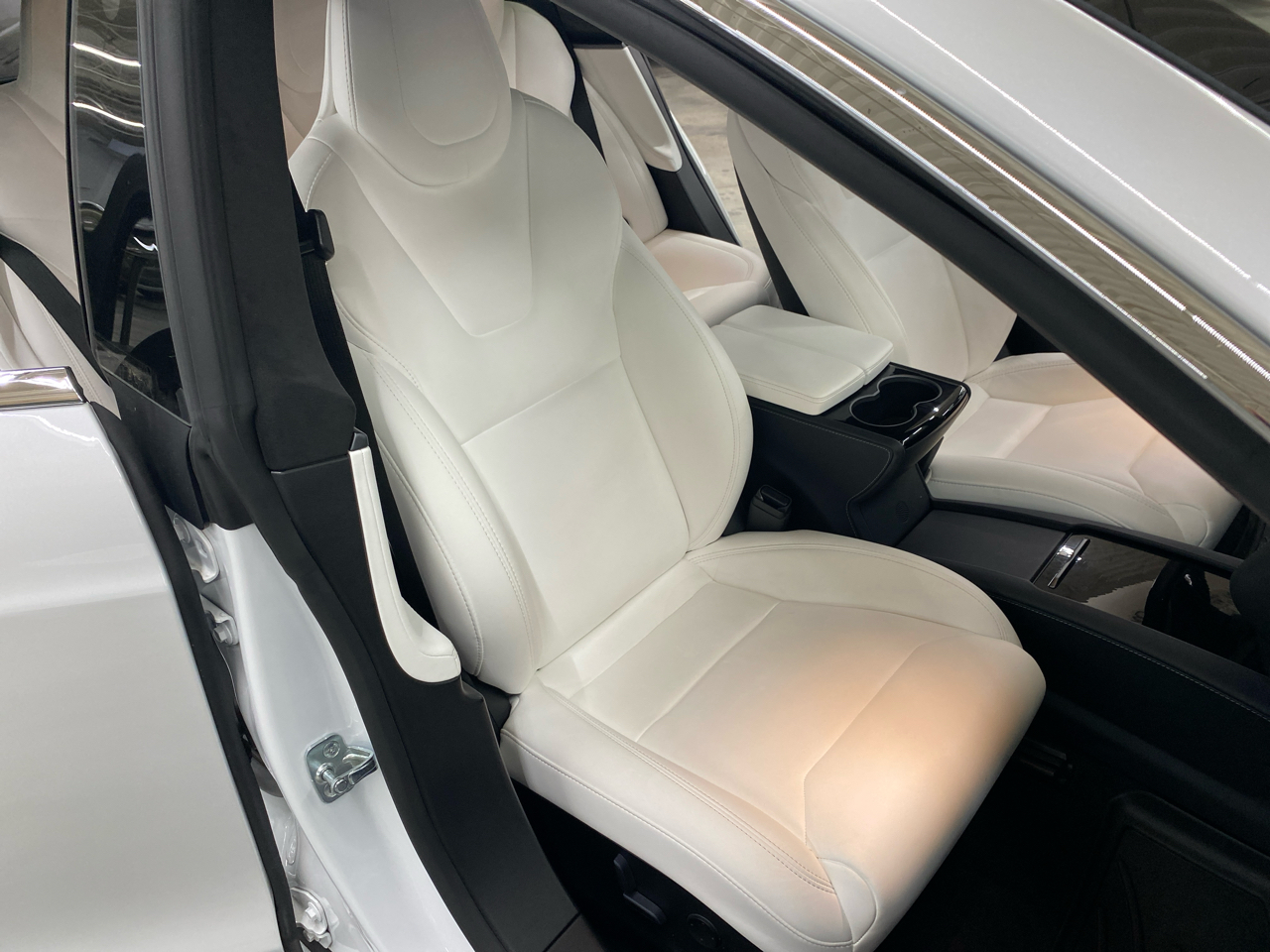 2019 Tesla Model S Long Range AWD photo 14