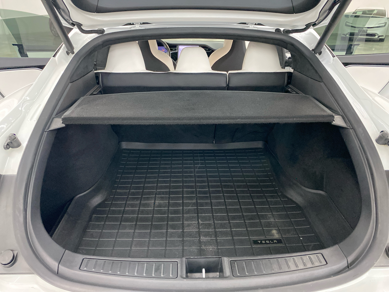 2019 Tesla Model S Long Range AWD photo 16