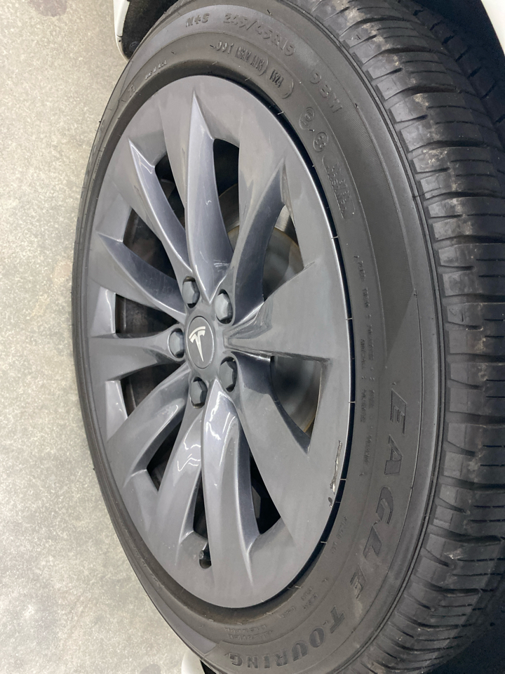 2019 Tesla Model S Long Range AWD photo 25