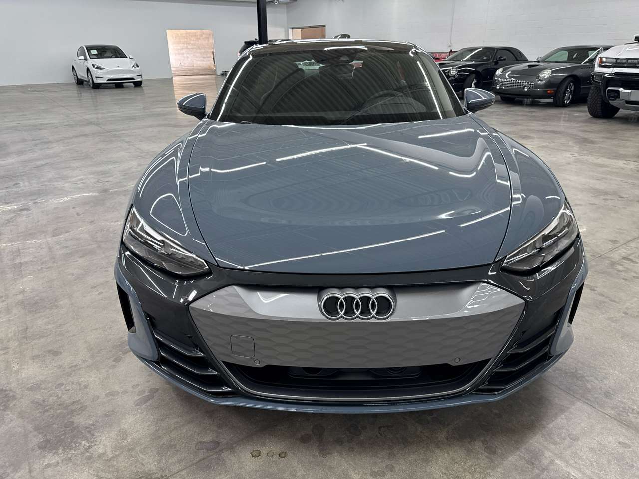 2022 Audi e-tron GT Premium Plus photo 3