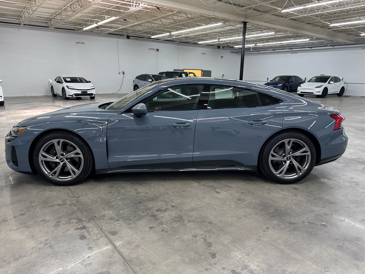2022 Audi e-tron GT Premium Plus photo 12
