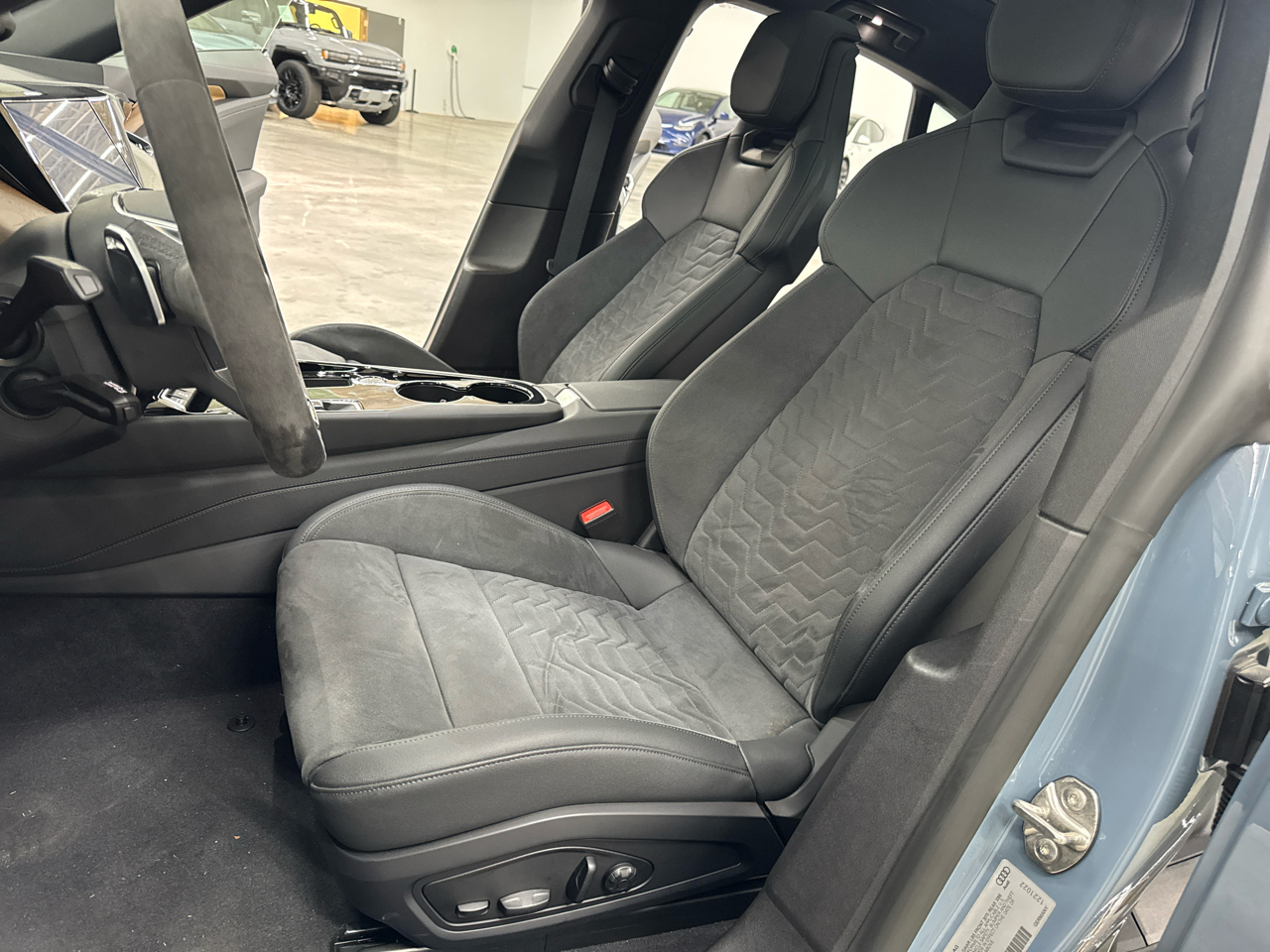 2022 Audi e-tron GT Premium Plus photo 24