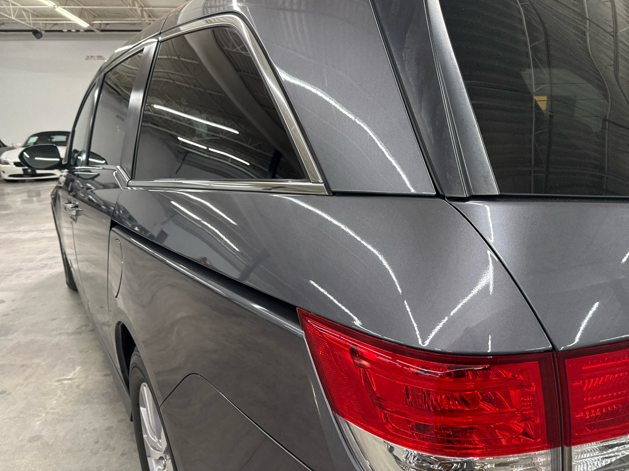 2017 Honda Odyssey EX-L photo 8