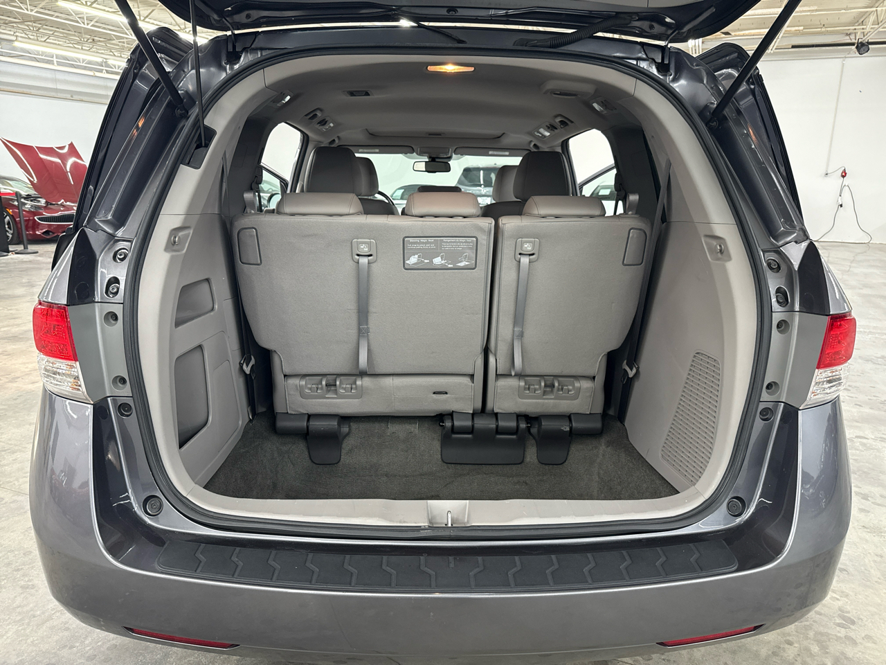 2017 Honda Odyssey EX-L photo 14