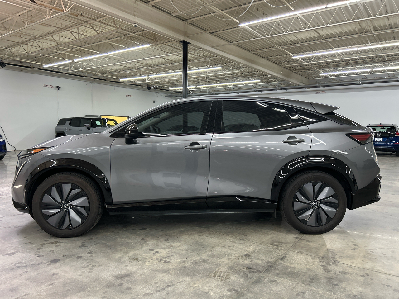 2023 Nissan ARIYA Engage e-4ORCE photo 2