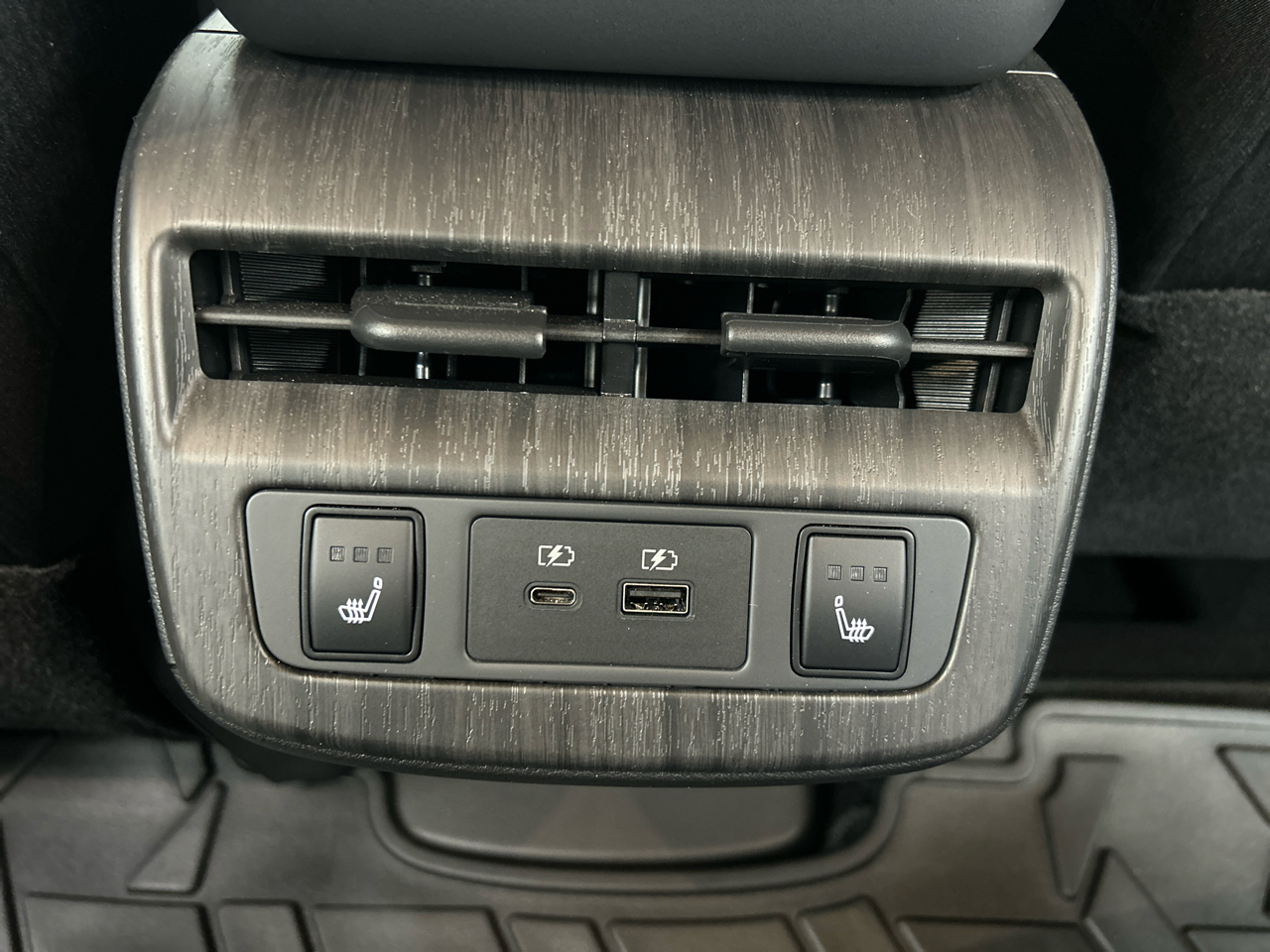 2023 Nissan ARIYA Engage e-4ORCE photo 18