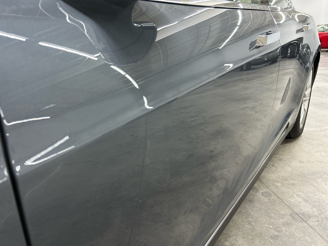 2014 Tesla Model S photo 2