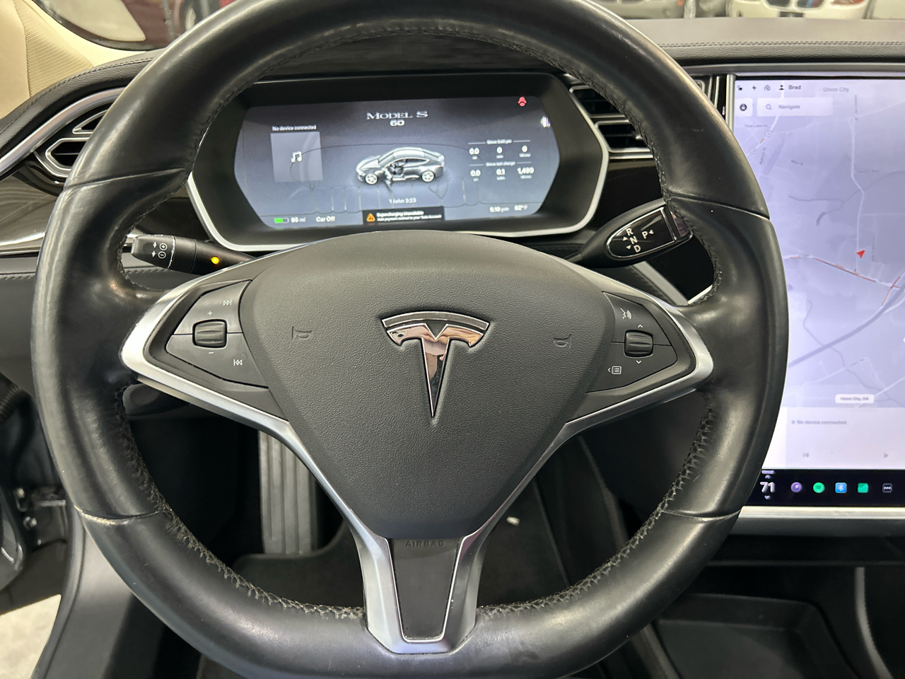 2014 Tesla Model S photo 18
