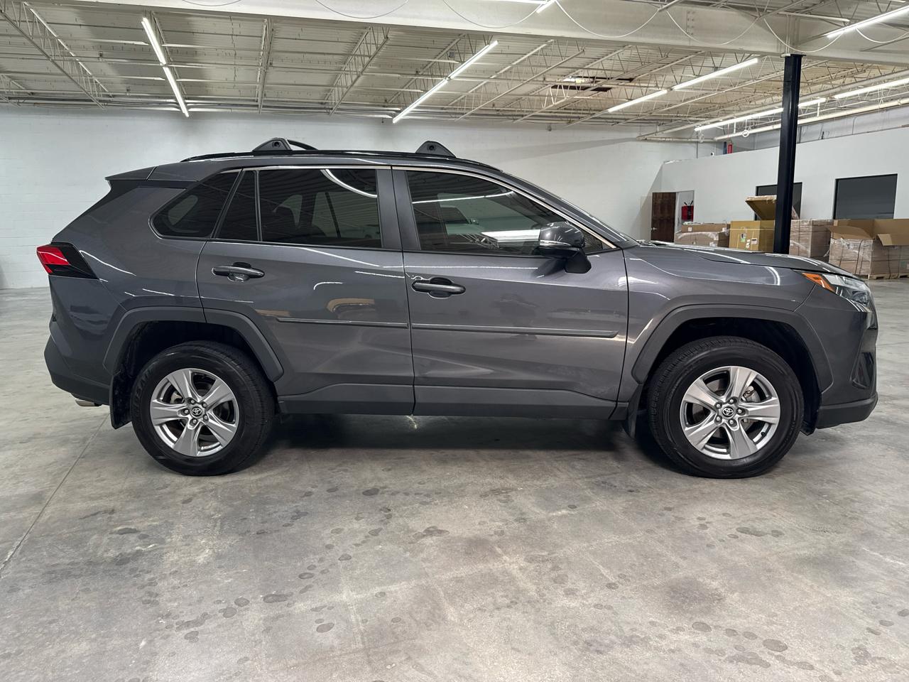 Toyota RAV4 XLE FWD (Natl) 2022