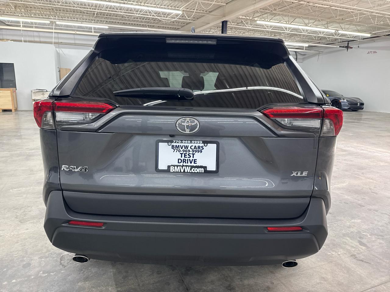 Toyota RAV4 XLE FWD (Natl) 2022